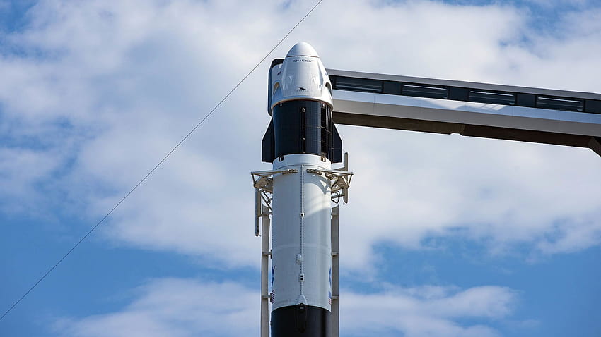 C'est officiel: SpaceX est prêt à lancer des astronautes de la NASA sur Crew, spacex falcon 9 rocket dragon Fond d'écran HD