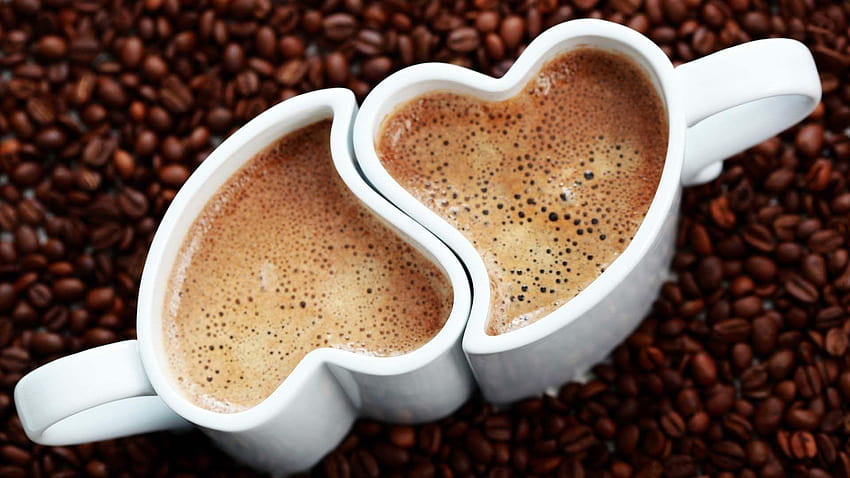 Kaffee in herzförmigen Tassen, Kaffeeliebe HD-Hintergrundbild