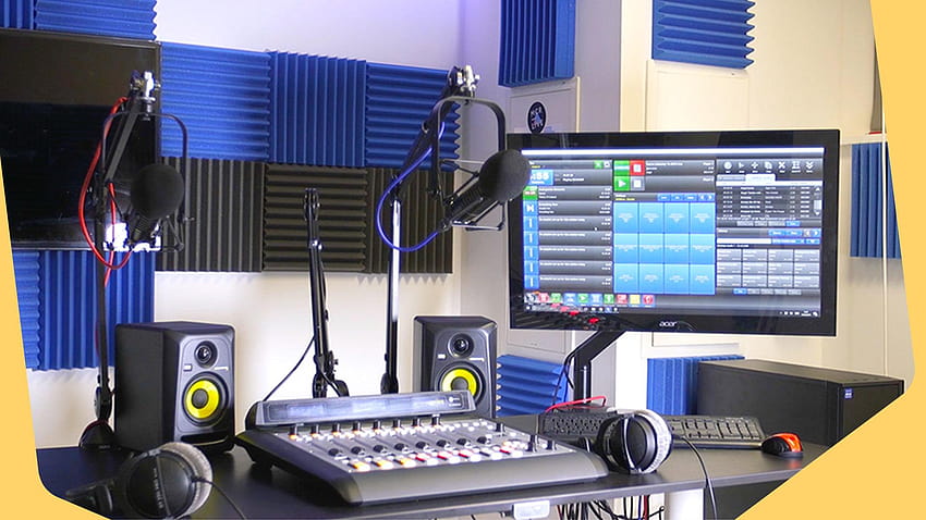 Apparecchiature per stazioni radio per un'installazione professionale in studio, studio radiofonico Sfondo HD