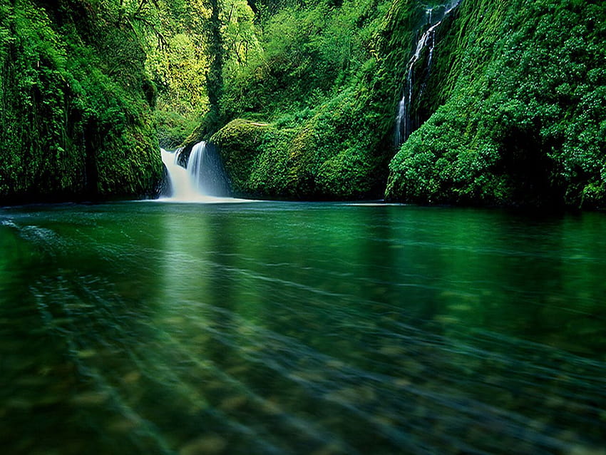 Android, grüner Wasserfall HD-Hintergrundbild