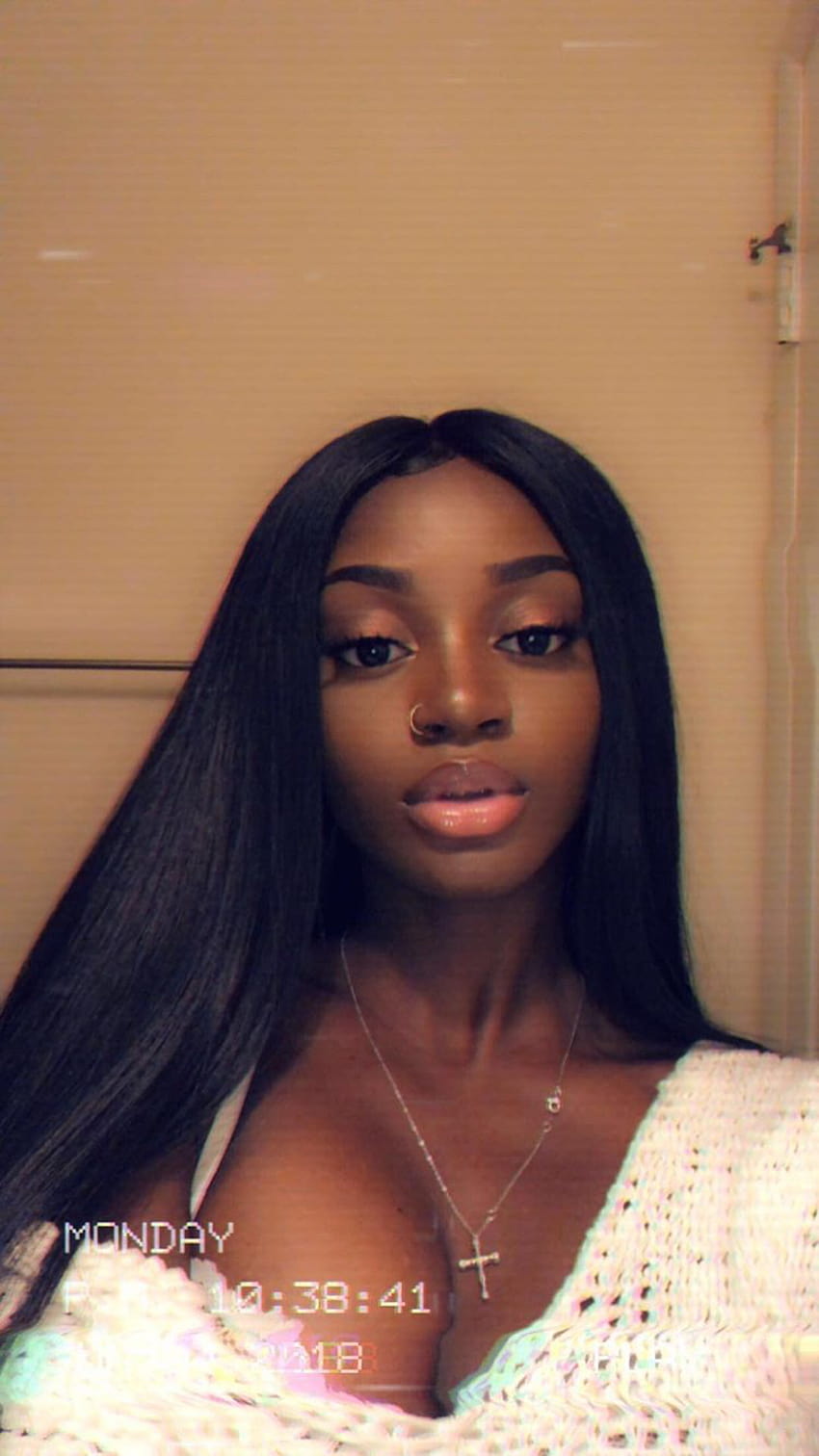 Snapchat: Theslimgal 💜  Beautiful black women, Attractive women