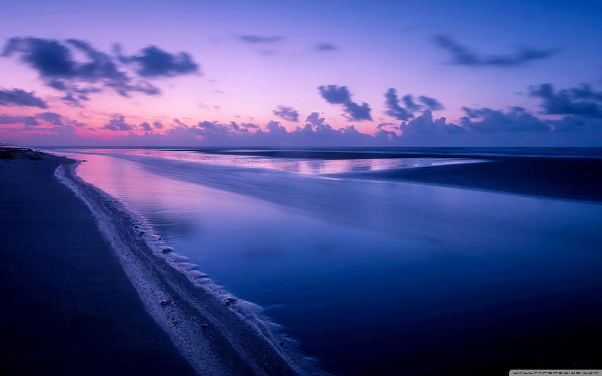 Różowy zachód słońca odbijający się w morzu Ultra tła dla U TV: Wiele wyświetlaczy, podwójny monitor: Tablet: Smartfon, plaża różowy fioletowy niebieski zachód słońca Tapeta HD