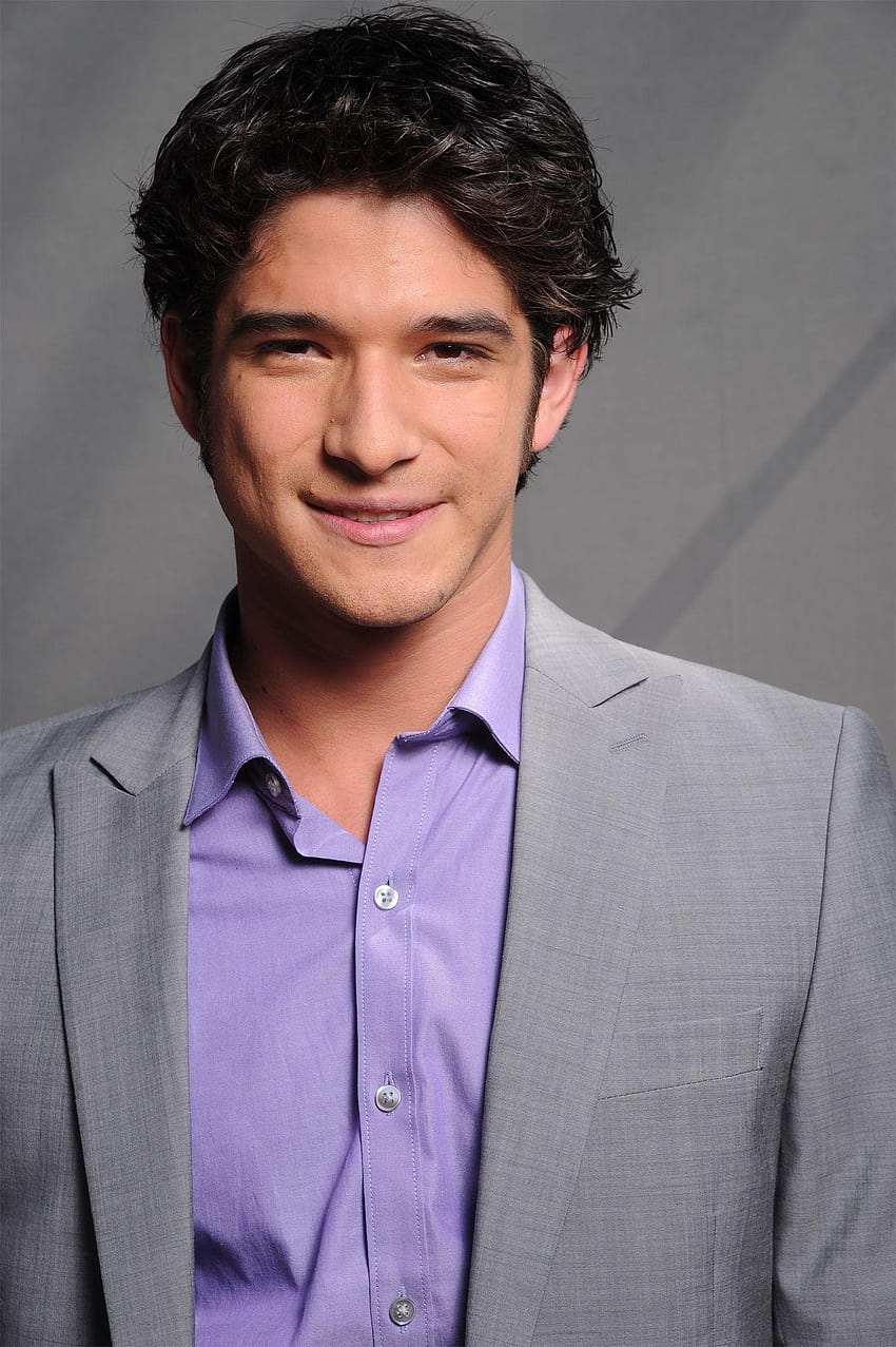 Tyler Posey 19 of 67 pics HD phone wallpaper