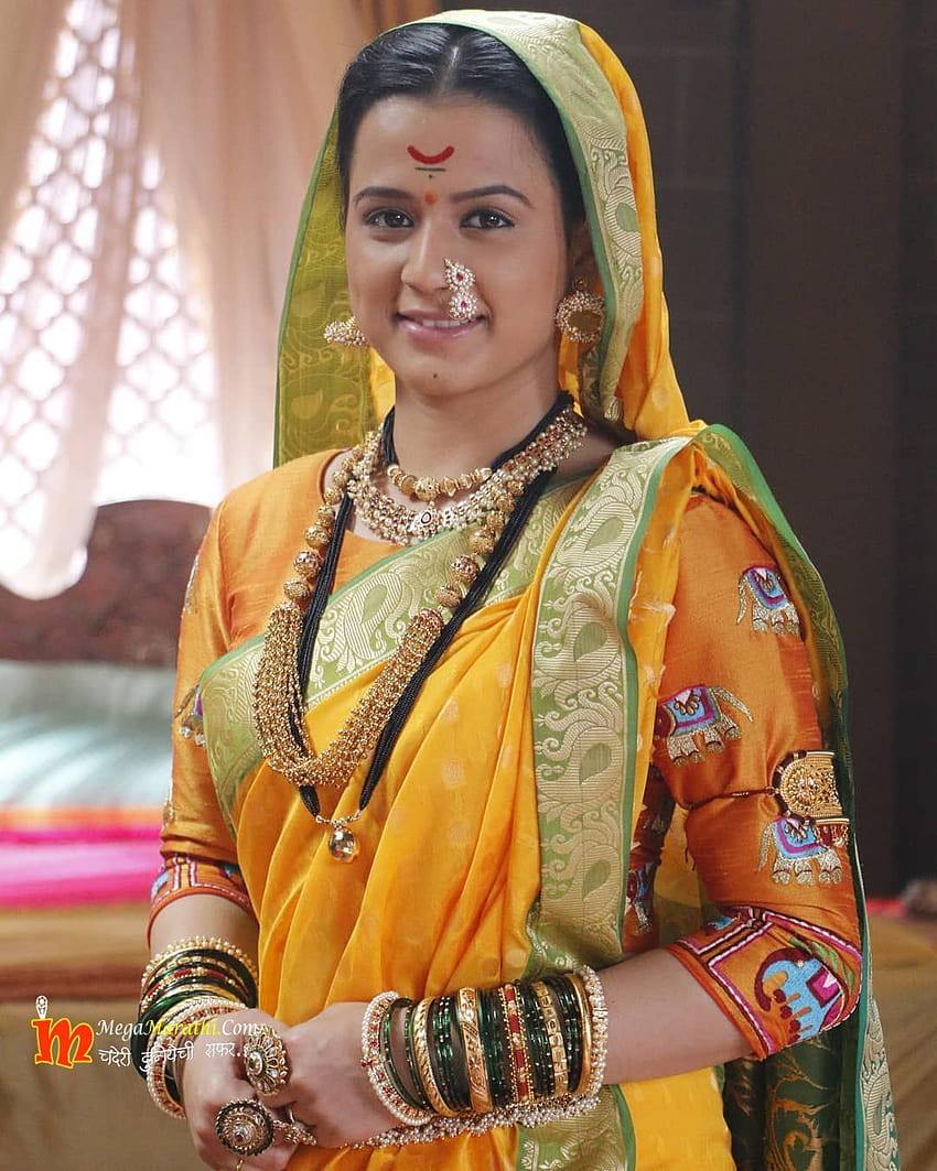 Prajakta Gaikwad Marathi Actress Pics Biography Age Wiki wallpaper ponsel HD