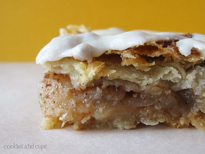 Cinnamon Toast Crunch Apple Pie Bars HD wallpaper
