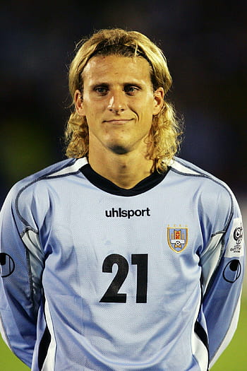 74 Diego Corazo Forlan Photos & High Res Pictures - Getty Images