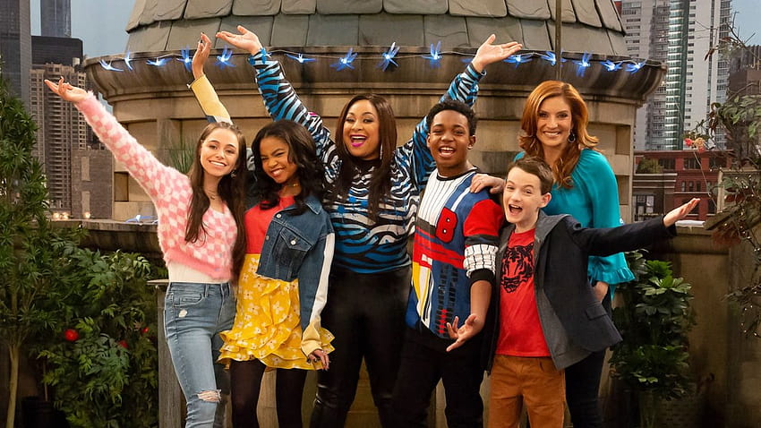 Disney Channel bestellt die vierte Staffel der Erfolgsserie „Raven’s Home“, Raven Symone Navia Robinson und Issac Ryan Brown HD-Hintergrundbild