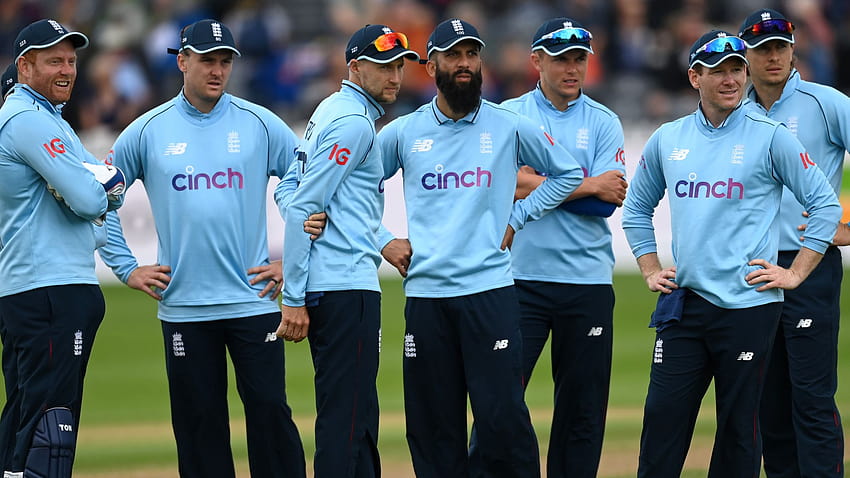 L'Inghilterra è stata costretta a selezionare una nuova squadra completa contro il Pakistan dopo lo scoppio del coronavirus nel primo XI, maglia dei giocatori di cricket Sfondo HD