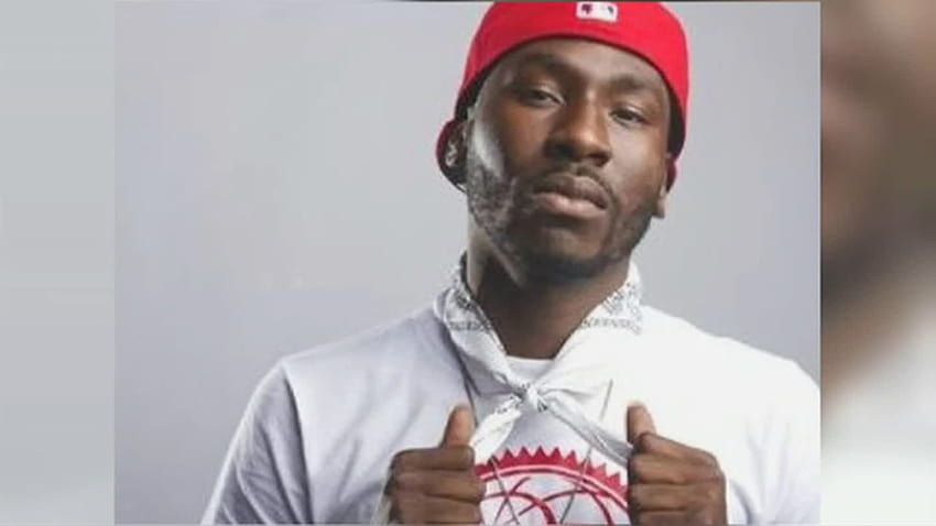 Il rapper di Atlanta è stato ucciso a colpi d'arma da fuoco fuori dallo studio, con fondi freschi Sfondo HD