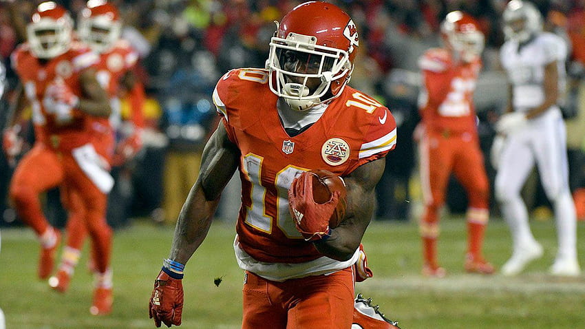 Rookie Tyreek Hill Thriving in Primetime, Reminds Him of “Friday HD wallpaper